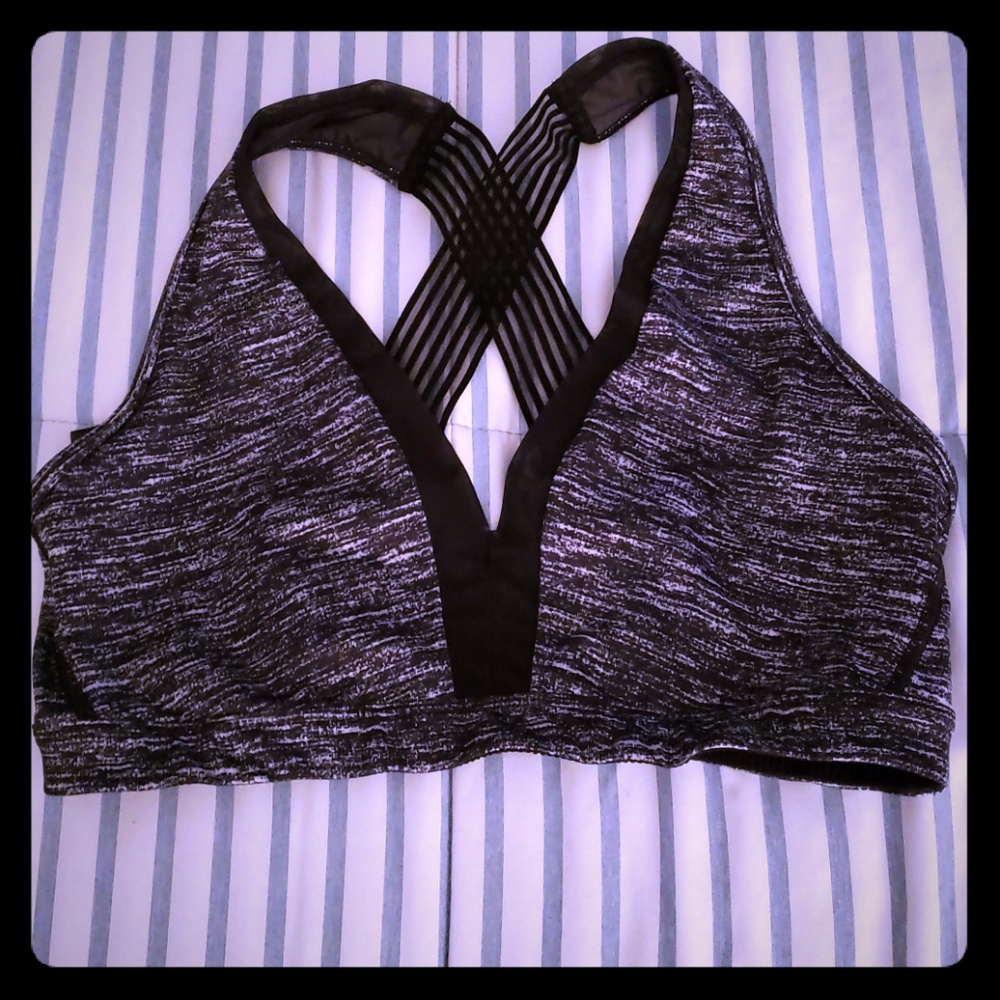 Sports bra